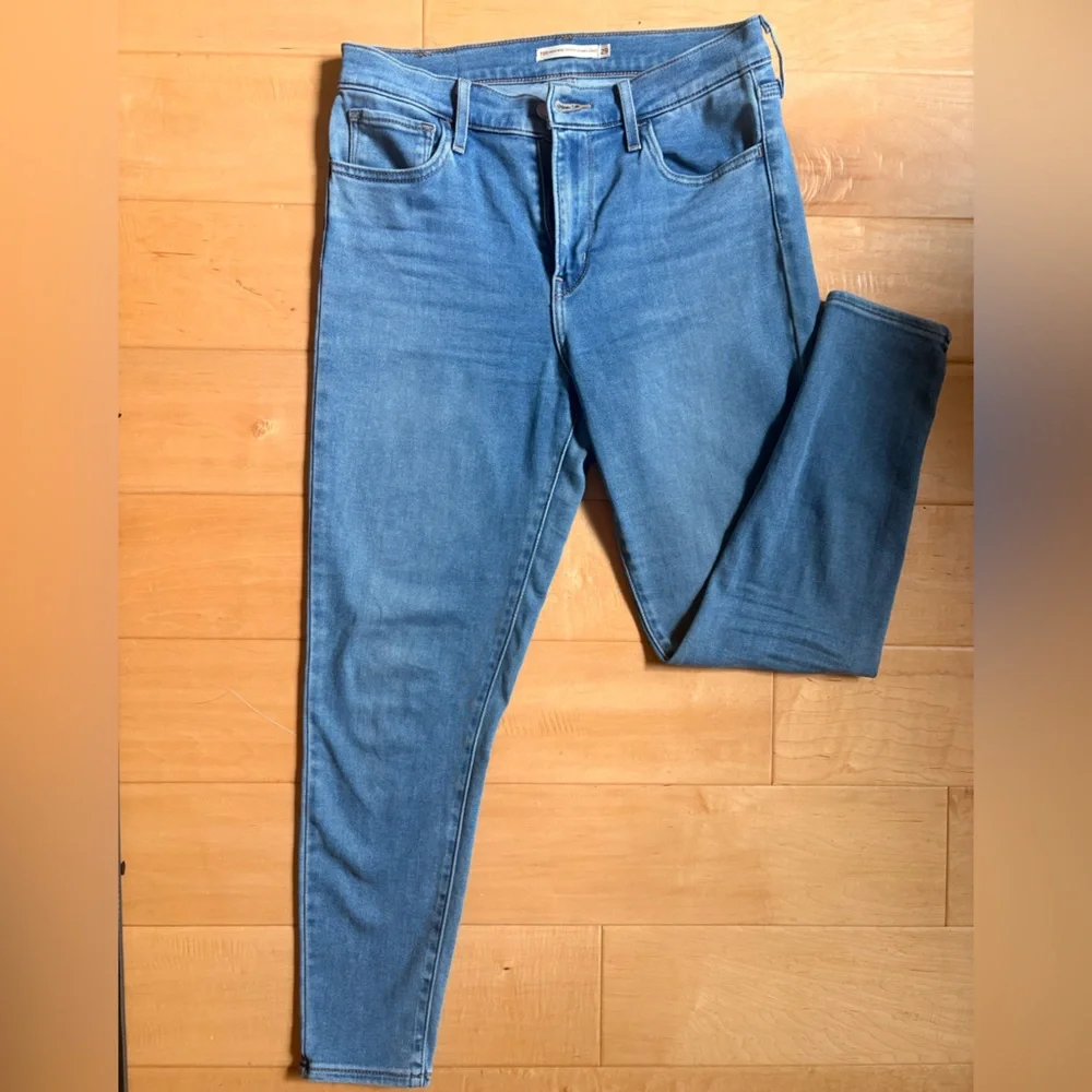 Women’s Blue Denim Jeans - 720 super skinny high rise - Picture 3 of 6